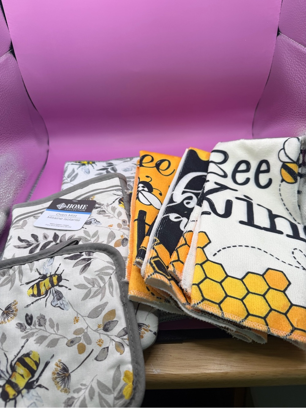 Bee Themed Kitchen Set - 6 pieces
